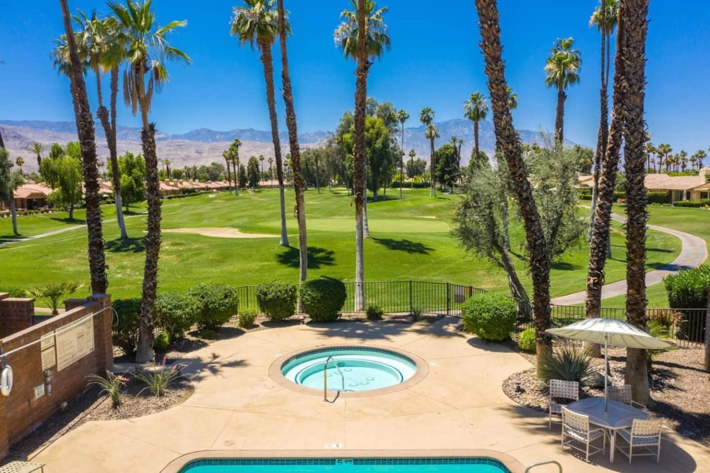 Private Country Club Condo On Awesome Golf Course! Palm Desert Exterior foto